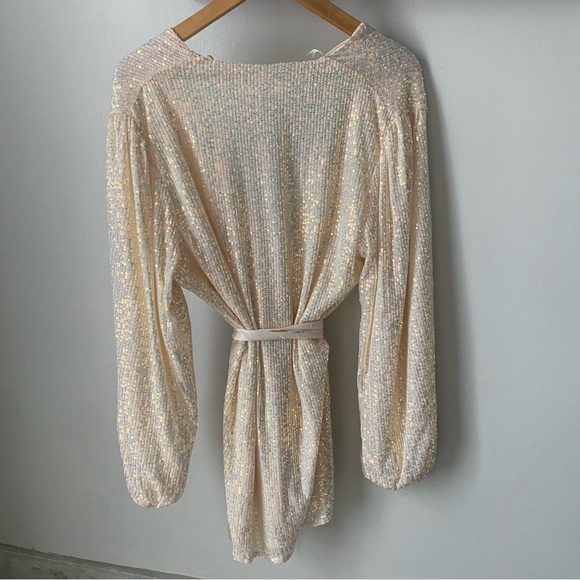 Wrap Sequin Mini Holiday Party Dress size Medium - Picture 6 of 6